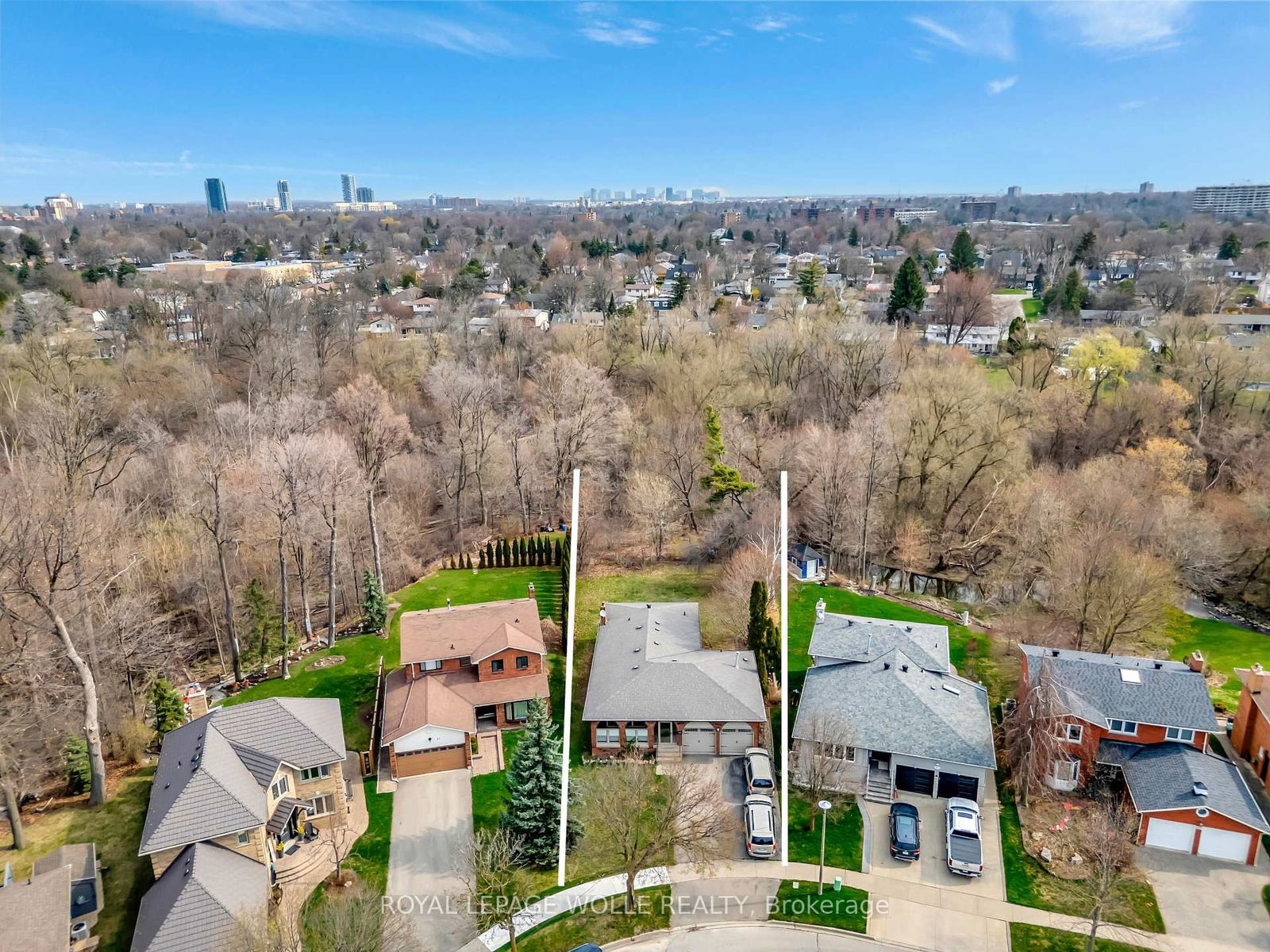 Detached House for sale at 43 Curtis Drive, Brampton, Brampton South, L6Y 2J6 - MLS: W12107070
