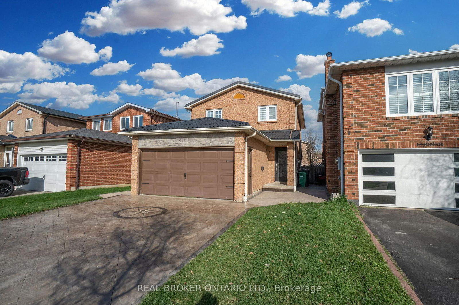 Detached House for sale at 40 Metzak Drive, Brampton, Heart Lake West, L6Z 4N3 - MLS: W12107173