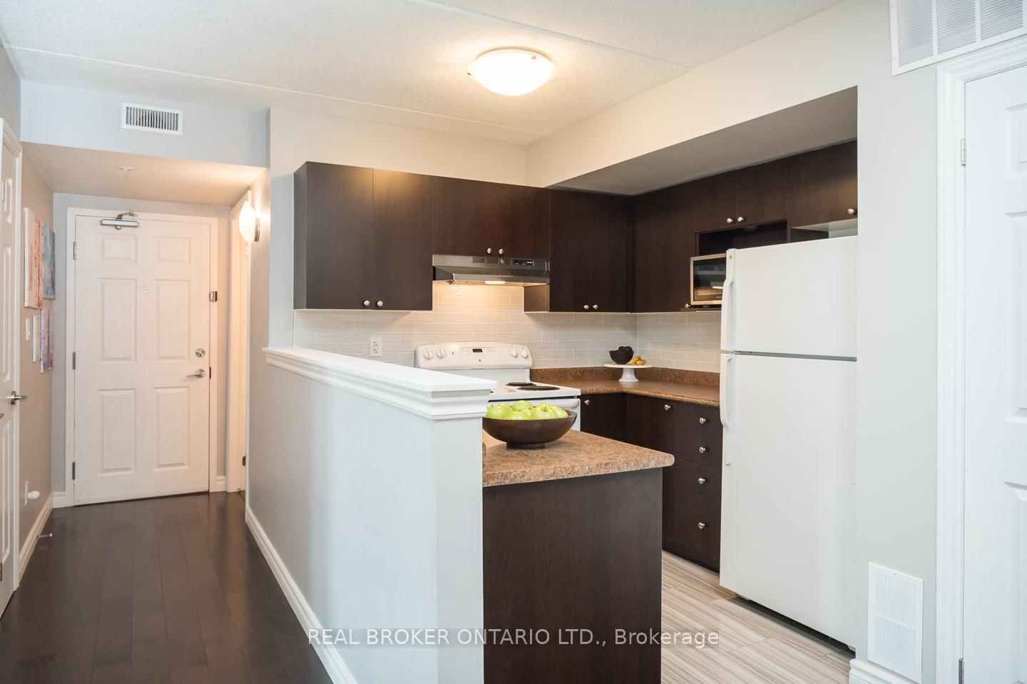 Condo for lease at 110-1479 Maple Avenue, Milton, DE Dempsey, L9T 0B5 - MLS: W12107251