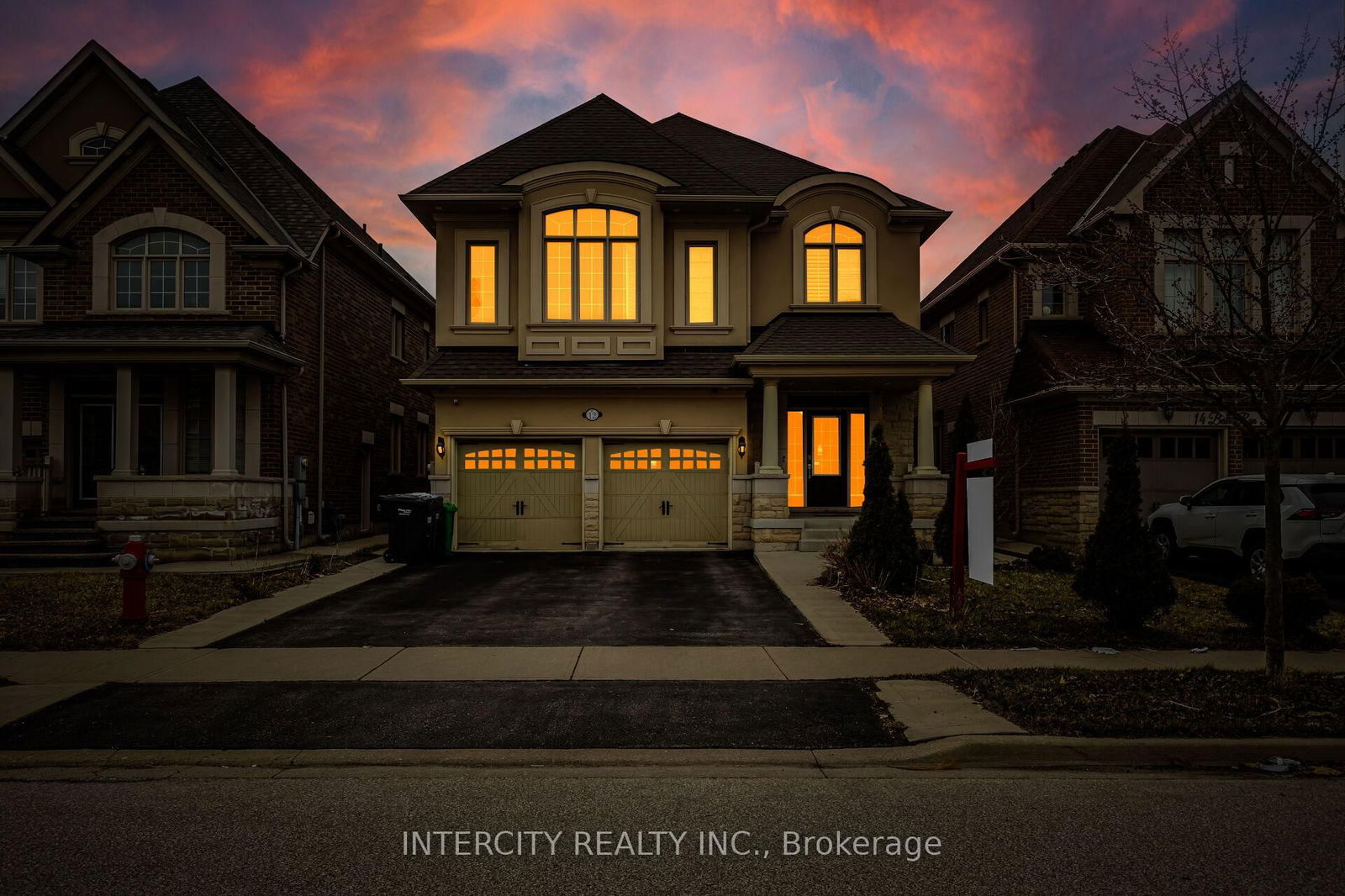 Detached House for sale at 12 Bear Run Road, Brampton, Credit Valley, L6X 2Y9 - MLS: W12107318