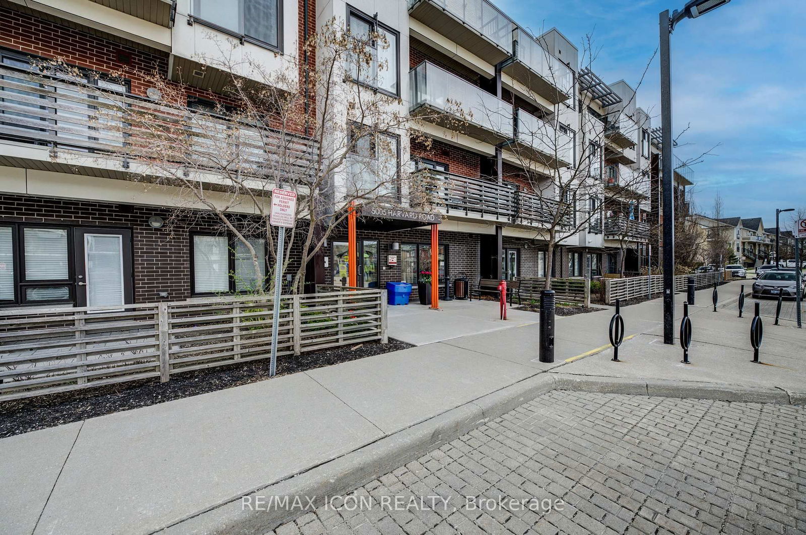 Condo for sale at 201-5005 Harvard Road, Mississauga, Churchill Meadows, L5M 0W5 - MLS: W12107334