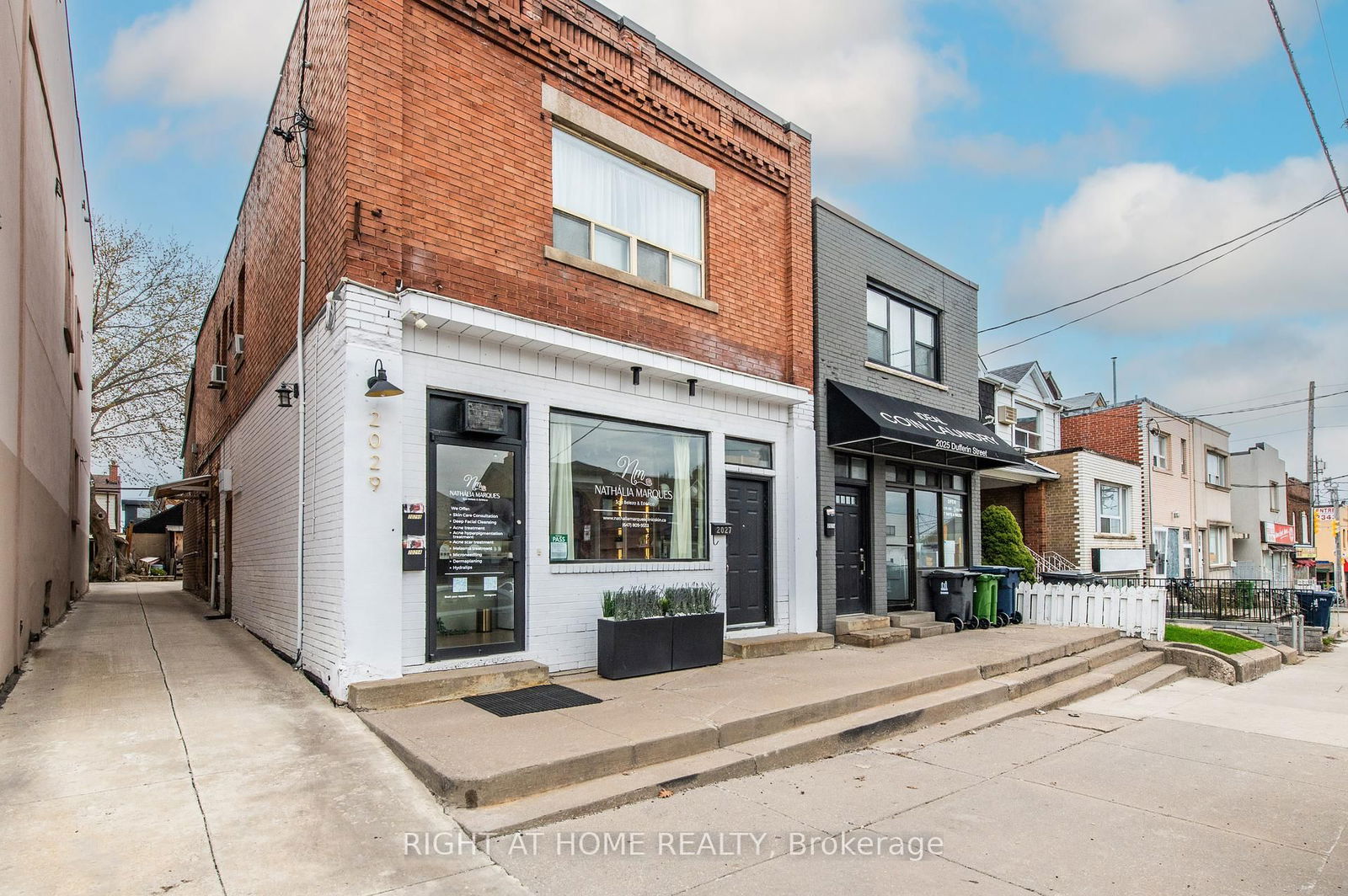 Store W/Apt/Office for sale at 2025 Dufferin Street, Toronto, Caledonia-Fairbank, M6E 3R3 - MLS: W12107349