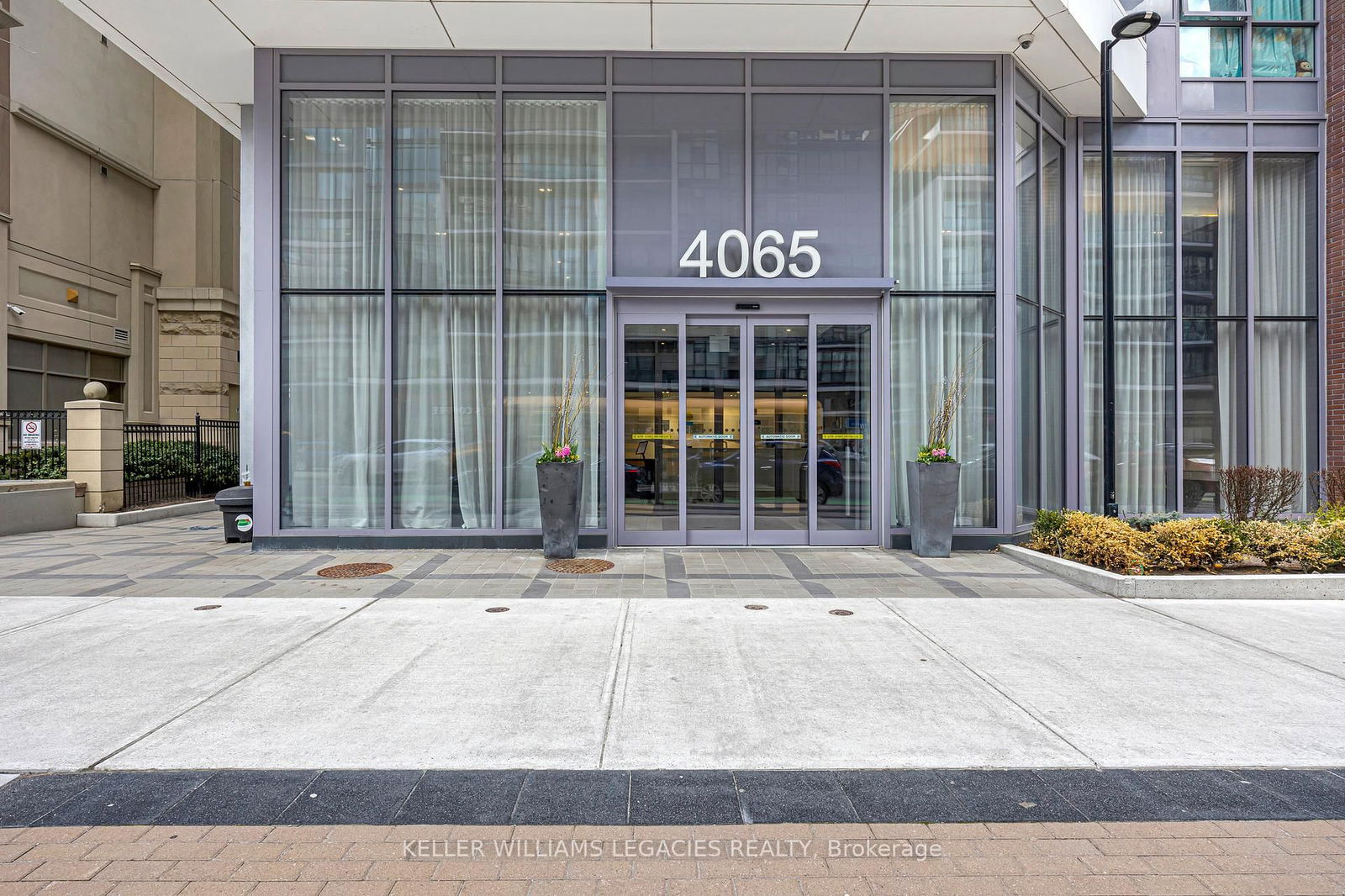 Condo for lease at 4109-4065 Confederation Pkwy, Mississauga, City Centre, L5B 0L4 - MLS: W12107408