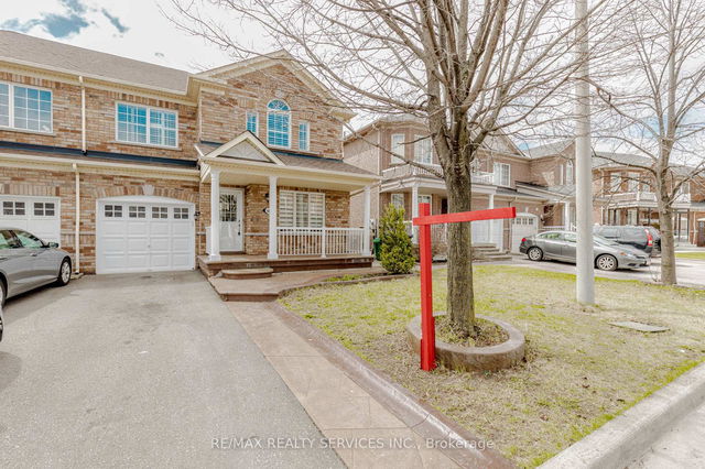 103 Dells Crescent