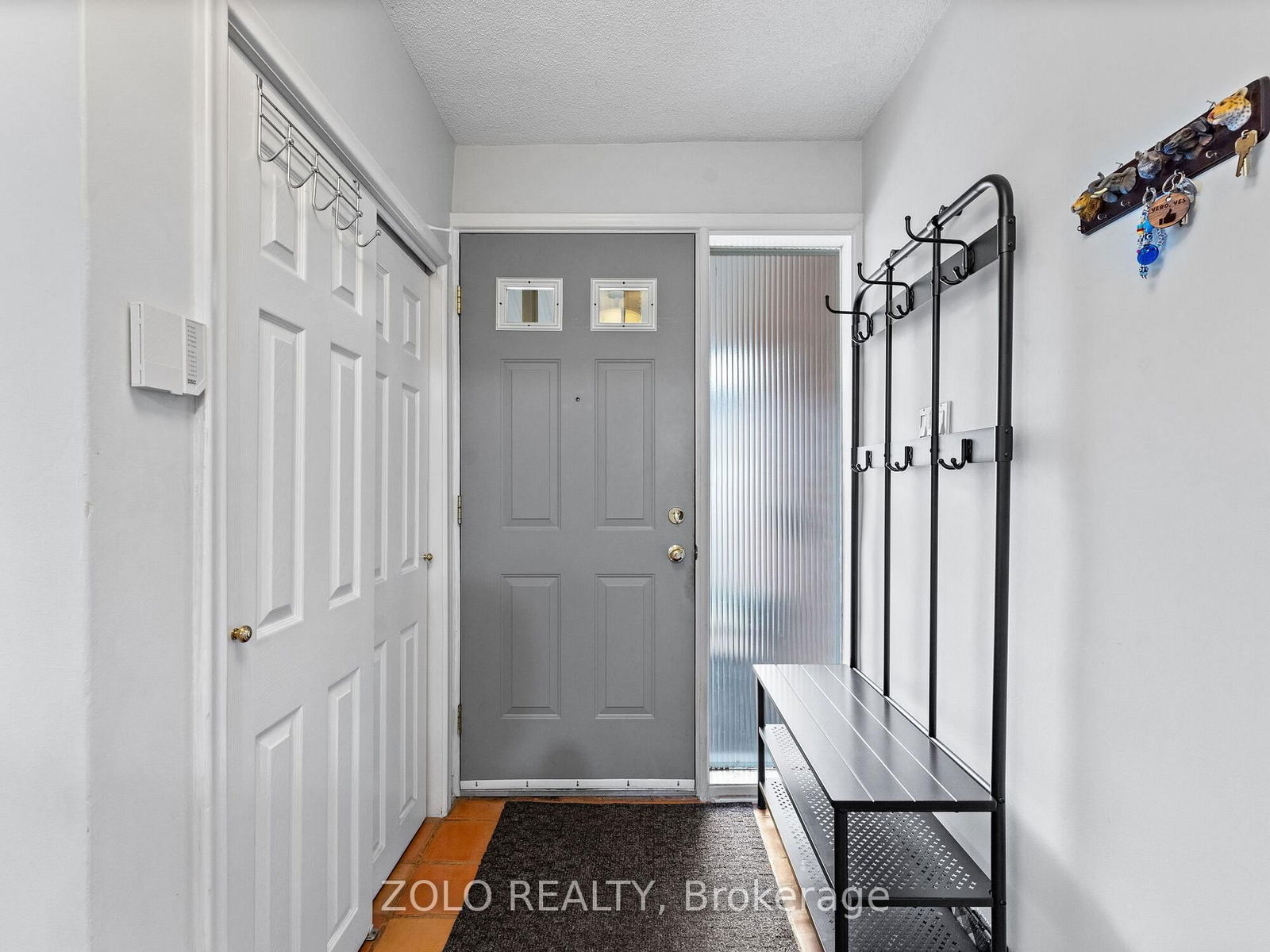Detached House for sale at 31 Pakenham Drive, Toronto, Rexdale-Kipling, M9W 4B2 - MLS: W12107529