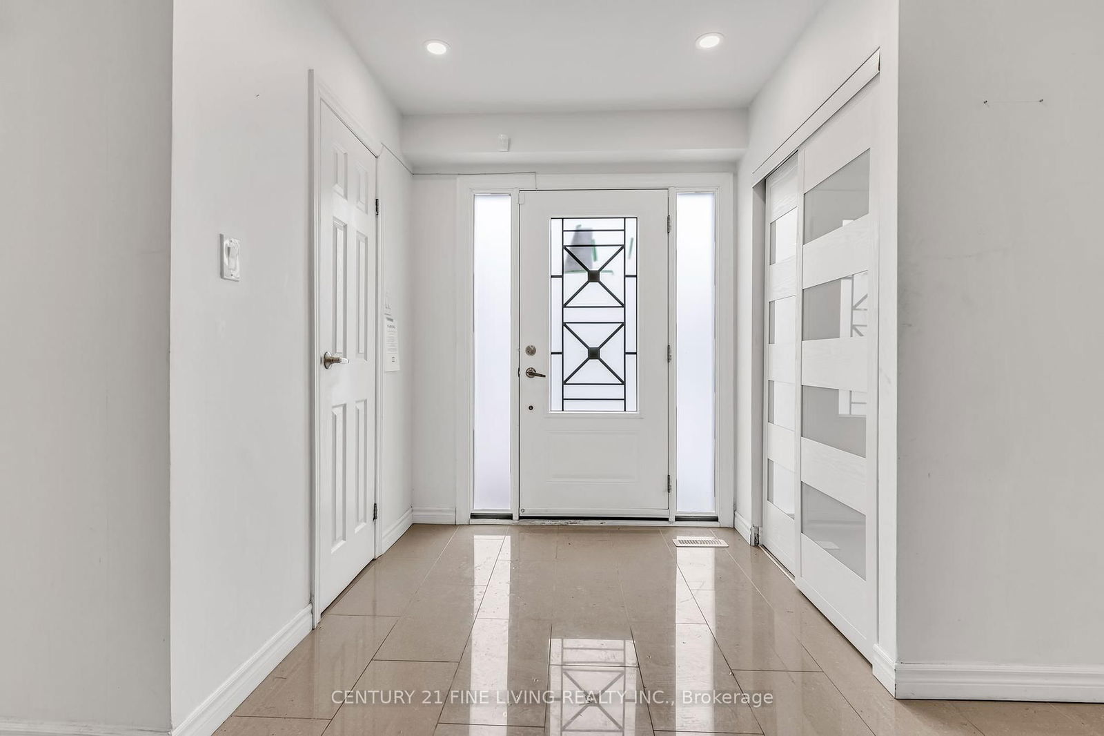 Semi-Detached House for sale at 68 Radford Drive, Brampton, Brampton North, L6V 2Y9 - MLS: W12107587
