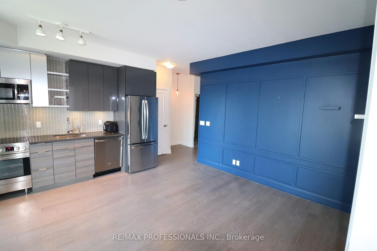 Condo for lease at 2601-33 Shore Breeze Drive, Toronto, Mimico, M8V 0G1 - MLS: W12107831