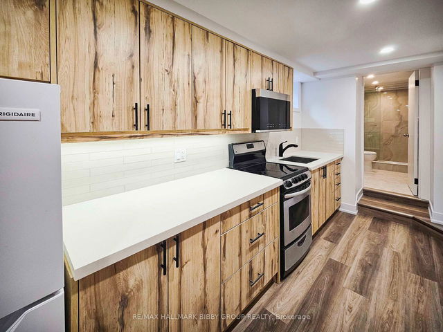 BSMT - 2382 St Clair Avenue