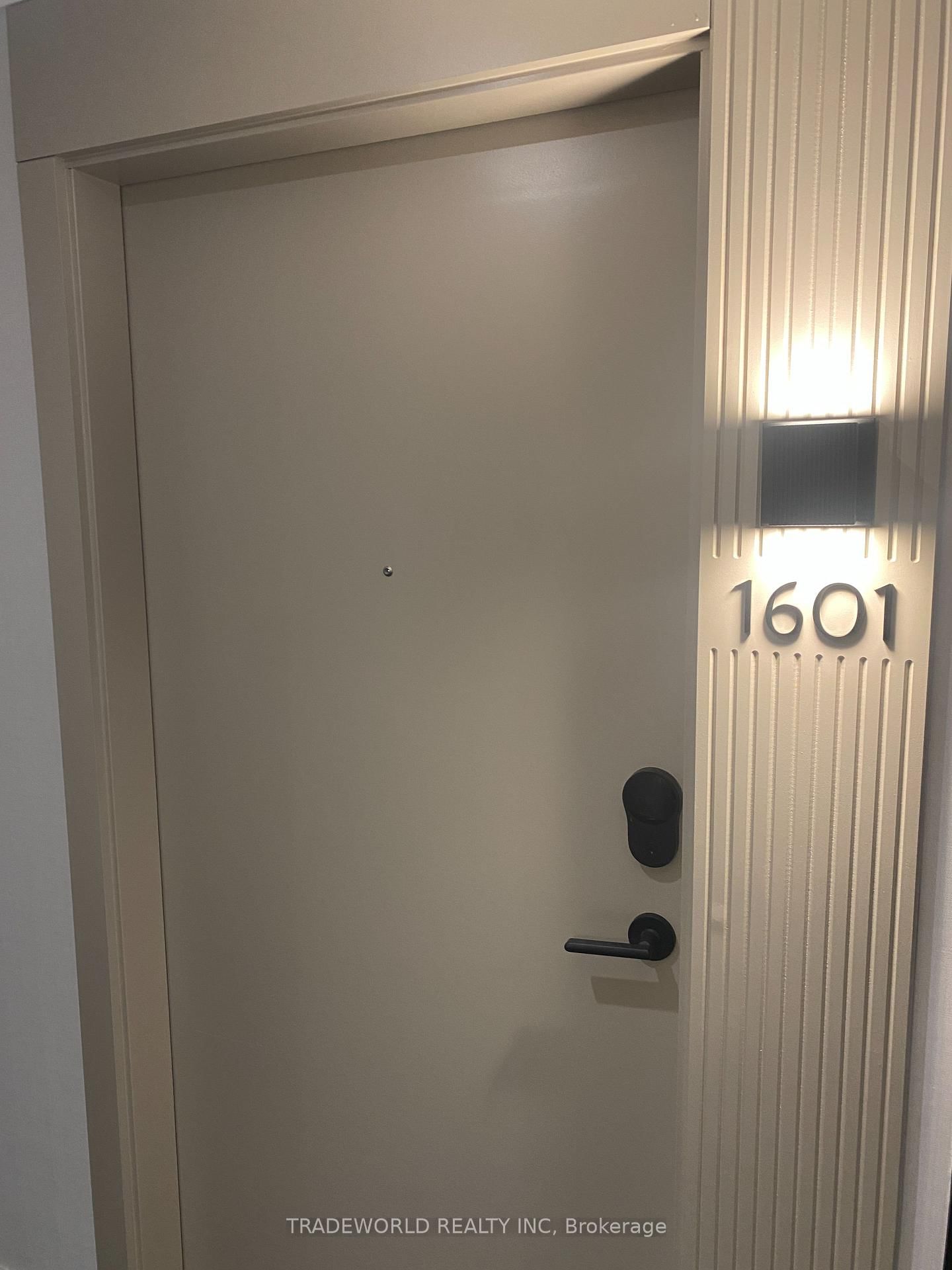 Condo for lease at 1601-225 Malta Avenue, Brampton, Fletcher's Creek South, L6C 6H8 - MLS: W12108174