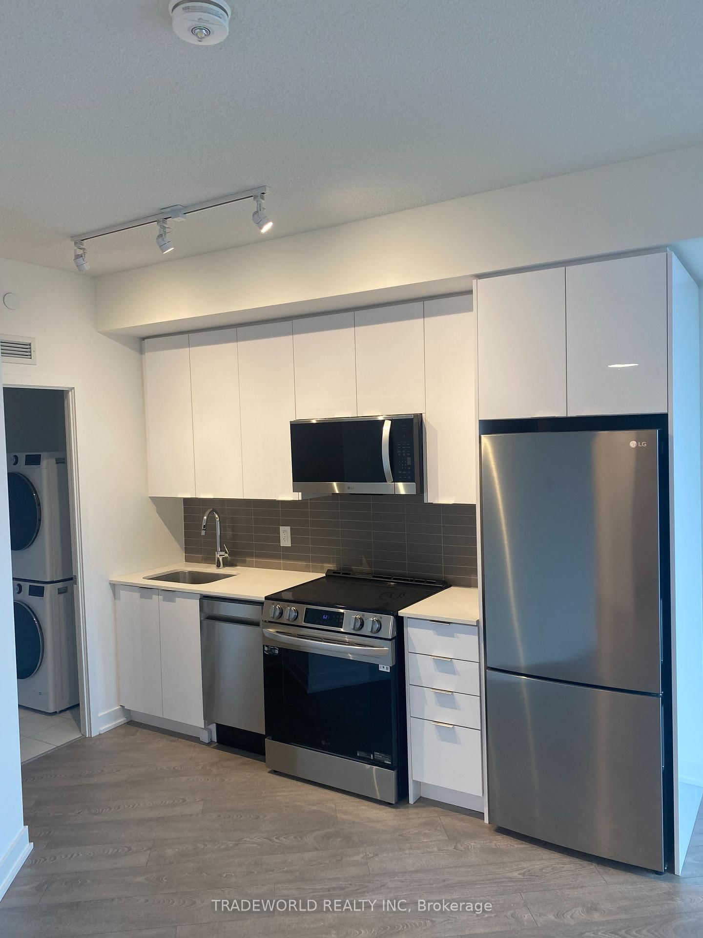 Condo for lease at 1601-225 Malta Avenue, Brampton, Fletcher's Creek South, L6C 6H8 - MLS: W12108174