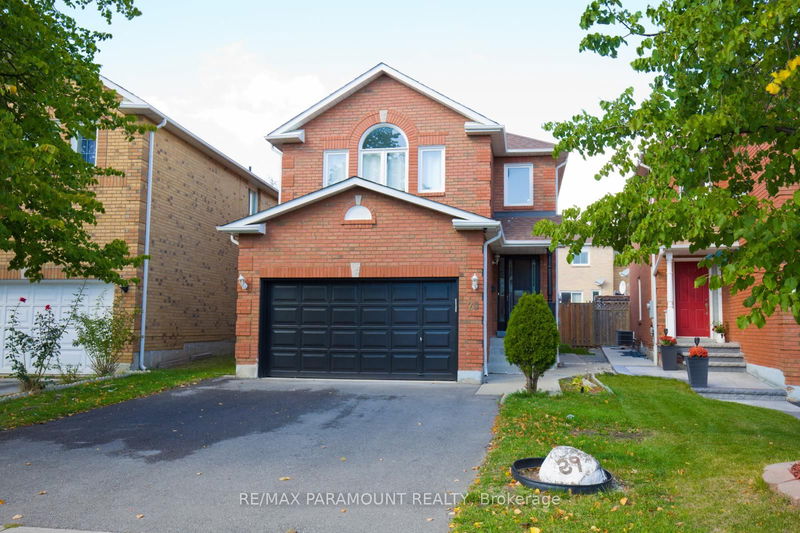 home for lease on Upper-29 Muirland Crescent