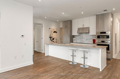 Unit 414 — 42 Mill St, Halton Hills - Georgetown image-0-2