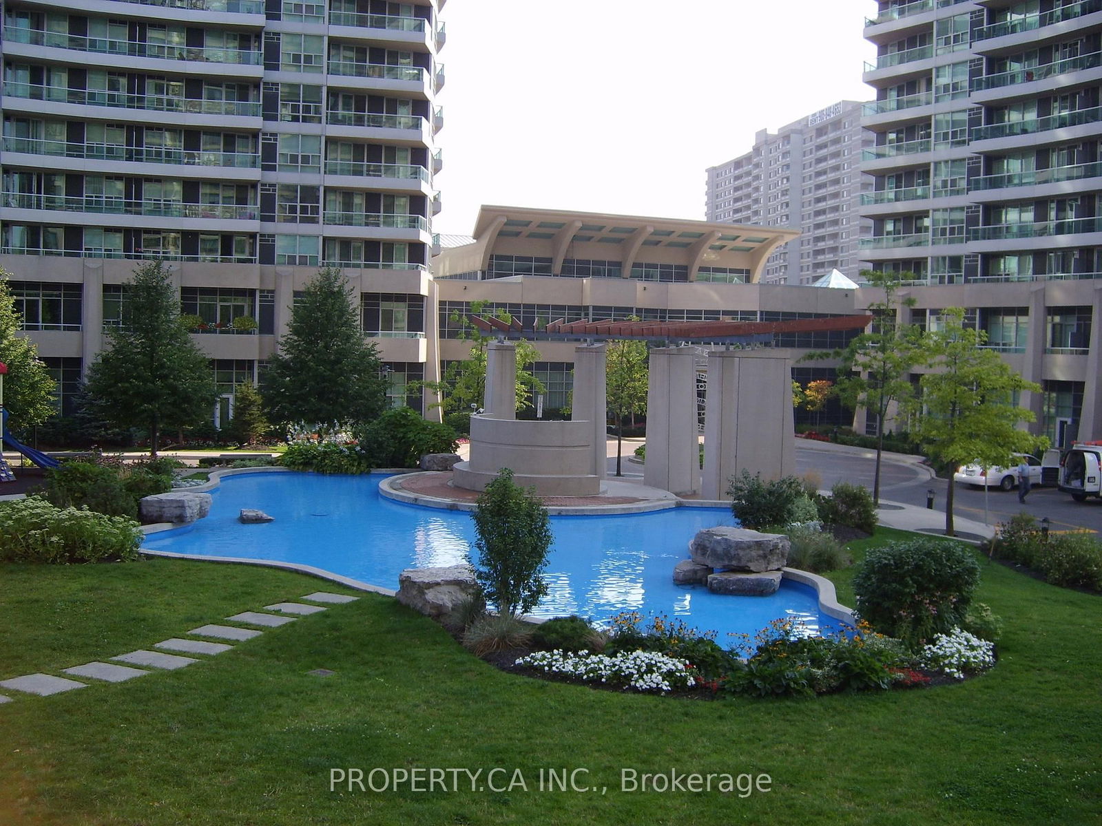 Condo for sale at 2010-33 Elm Drive, Mississauga, Hurontario, L5B 4M1 - MLS: W12108351