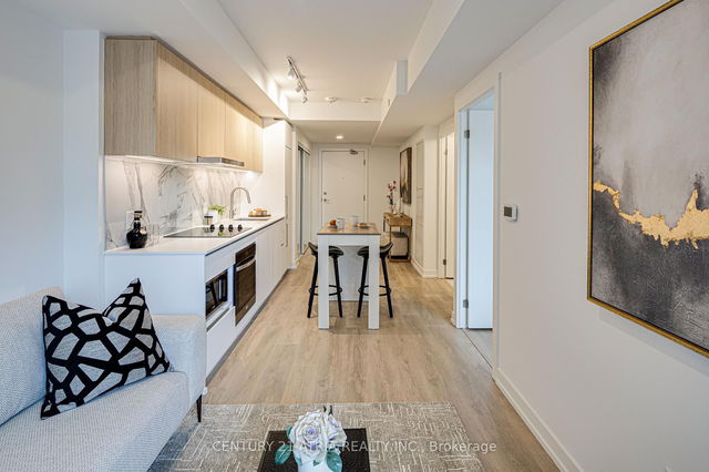 232 - 1100 Sheppard Avenue