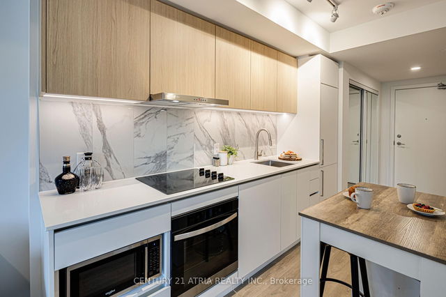 232 - 1100 Sheppard Avenue