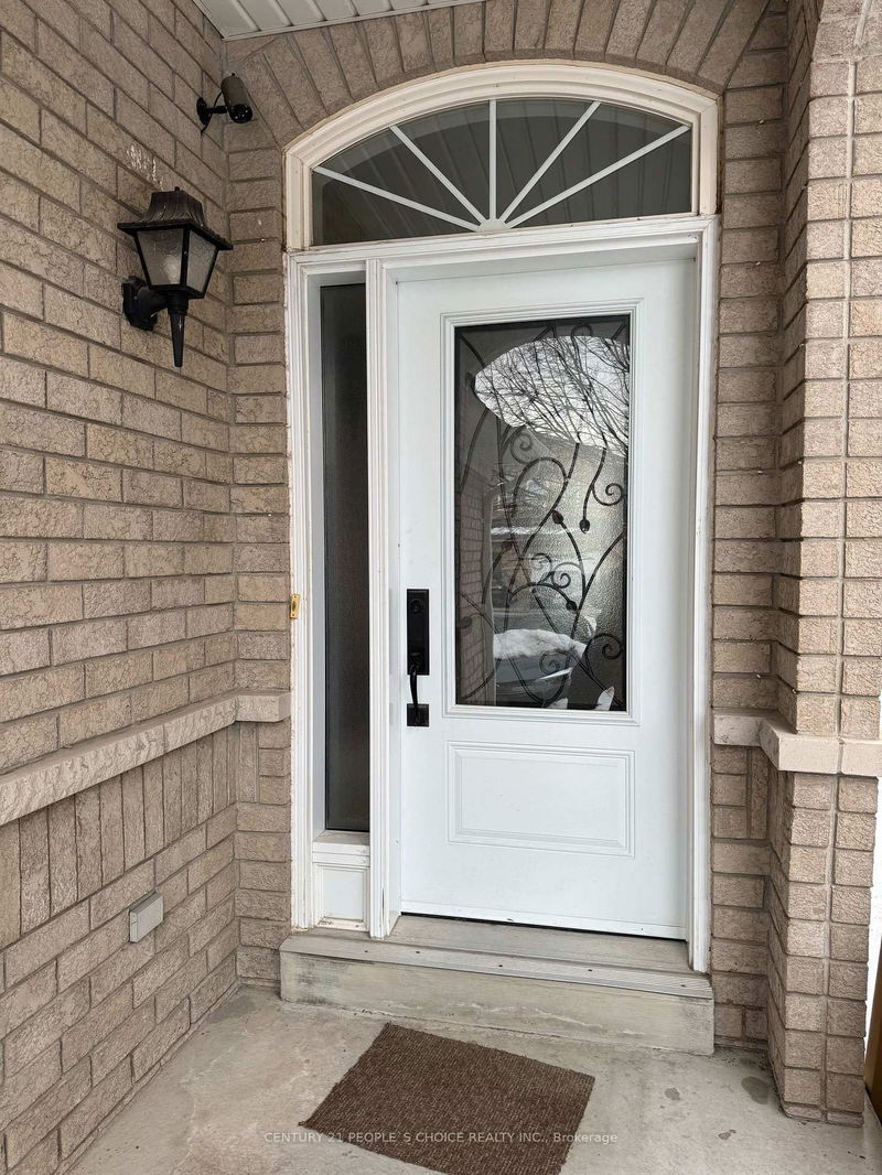 home for lease on 3704 Golden Locust Drive