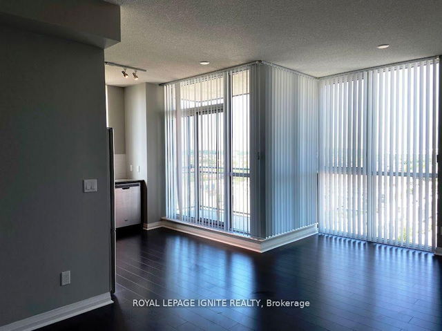1107 - 75 Eglinton Avenue