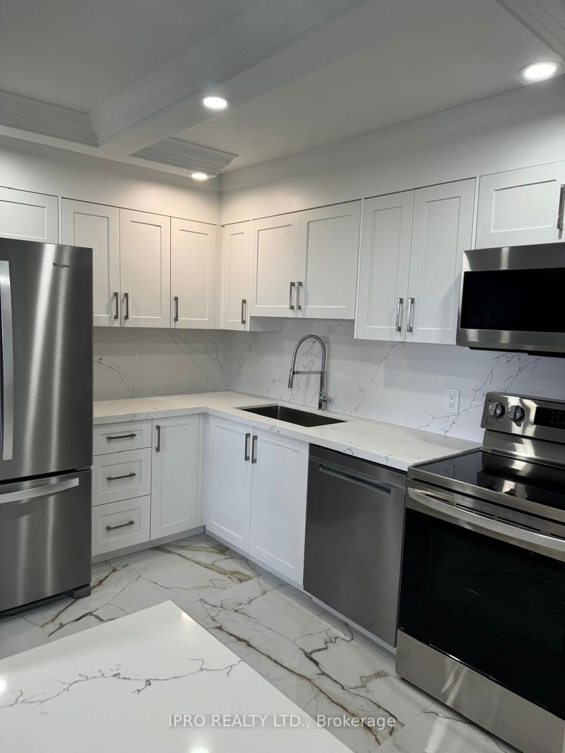 home for sale on 1110-1580 Mississauga Valley Boulevard