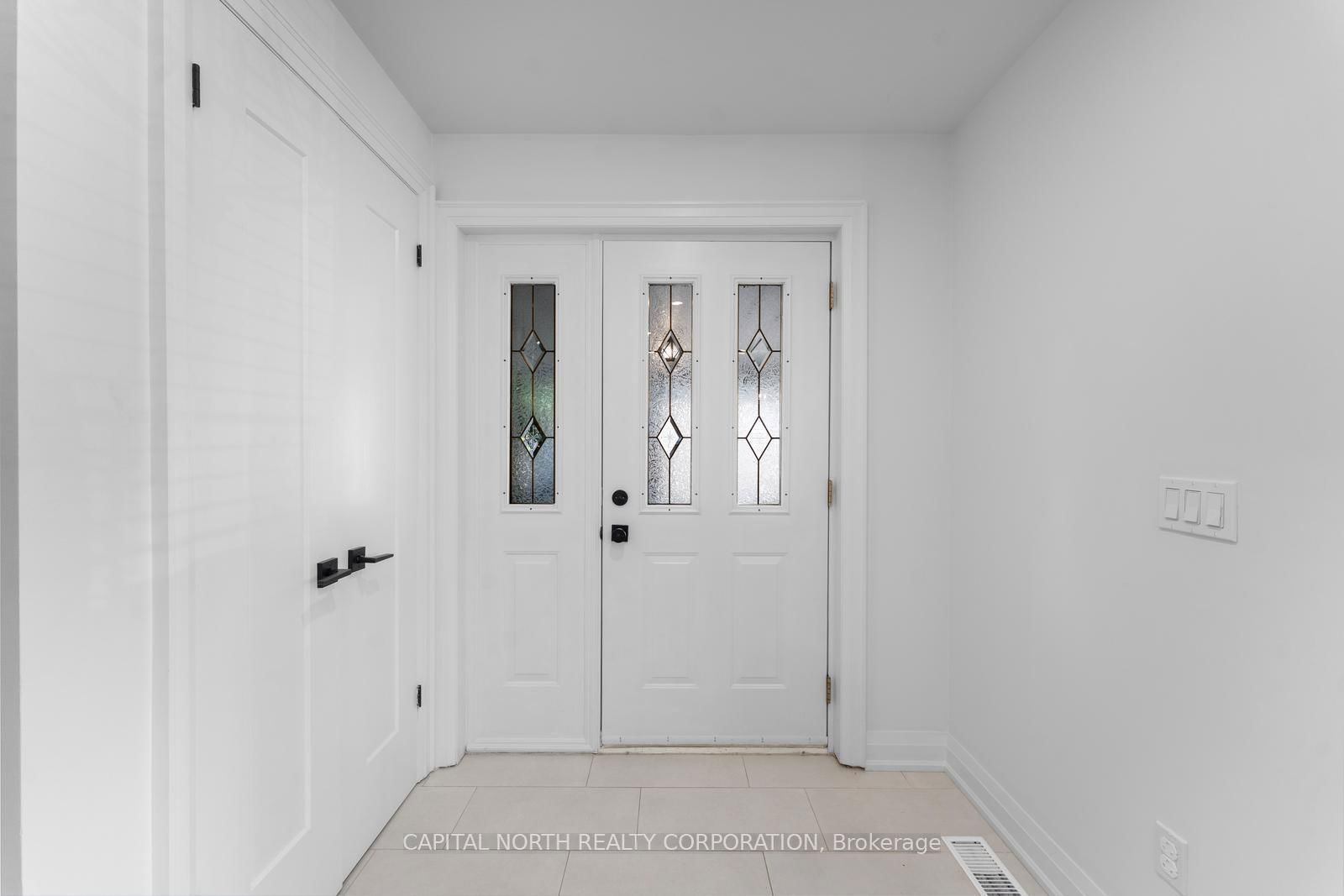 Detached House for sale at 19 Vanderbrent Crescent, Toronto, Willowridge-Martingrove-Richview, M9R 3W9 - MLS: W12108725