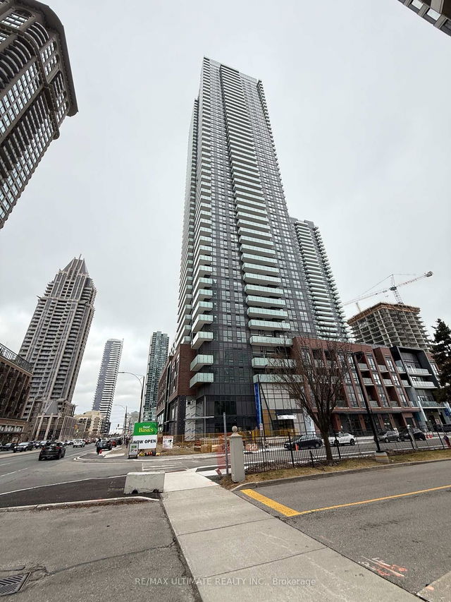 2806 - 430 Square One Drive