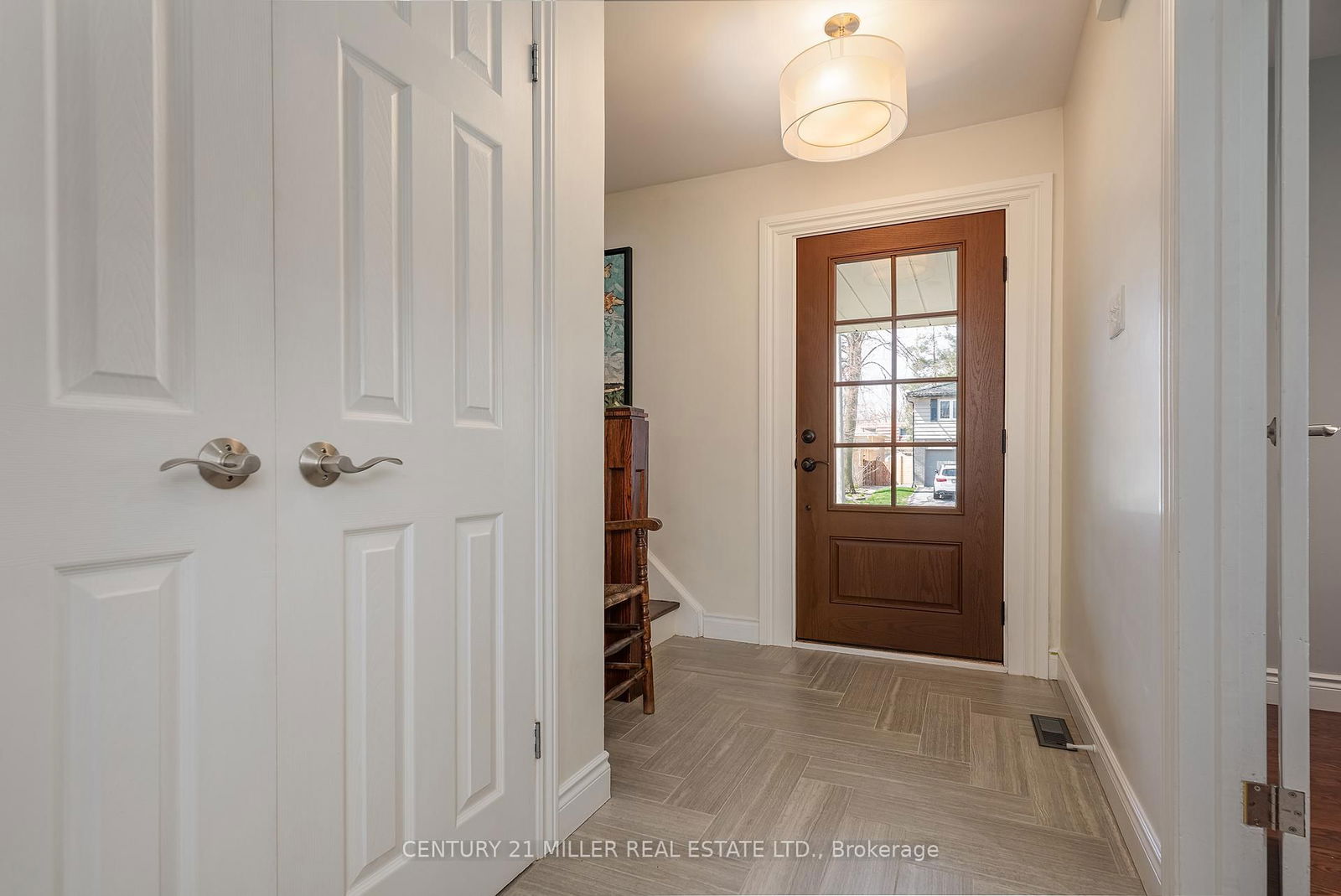 Detached House for sale at 411 Canterbury Crescent, Oakville, FD Ford, L6J 5K8 - MLS: W12108771