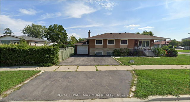 Bsmt - 1 Midden Crescent