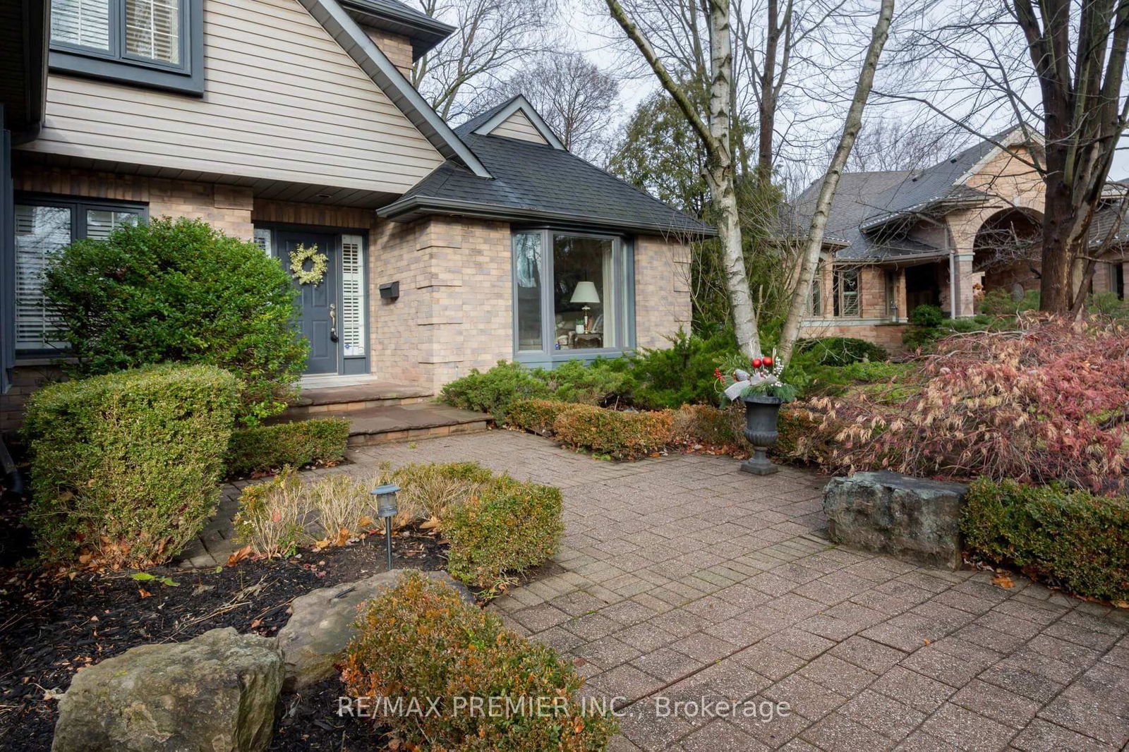 Detached House for sale at 4011 Lantern Lane, Burlington, Shoreacres, L7L 5Z2 - MLS: W12108914