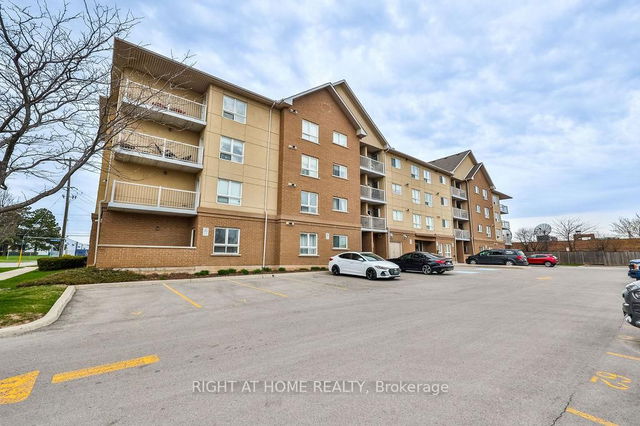 402 - 4450 Fairview Street