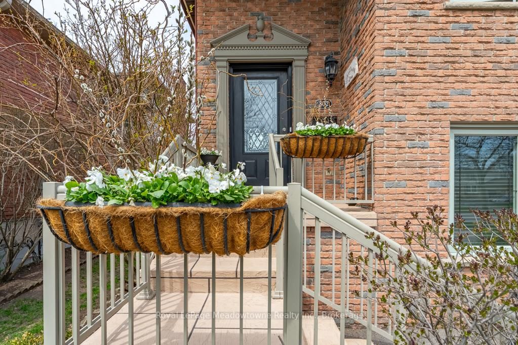 Detached House sold at 802 Coulson Avenue, Milton, TM Timberlea, L9T 4K4 - MLS: W12108981