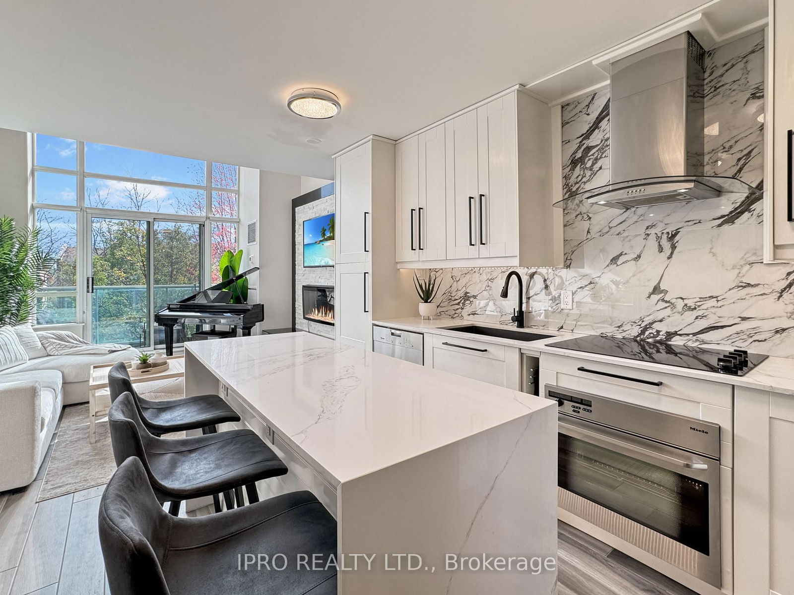 Condo for sale at 210-200 Manitoba Street, Toronto, Mimico, M8Y 3Y9 - MLS: W12109016