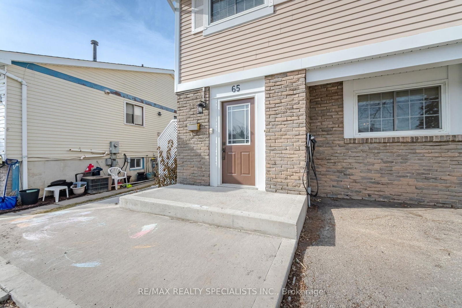 Semi-Detached House for sale at 65 Charters Road, Brampton, Madoc, L6V 2S8 - MLS: W12109034