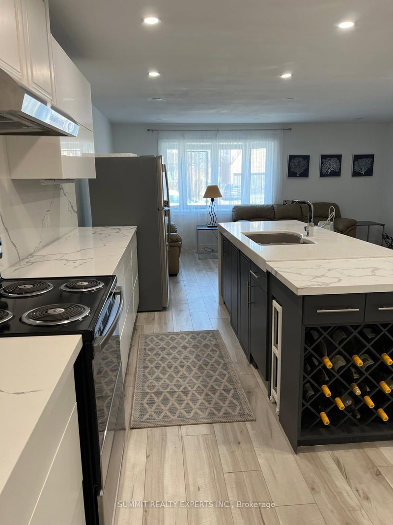 43 Charters Rd, Brampton, L6V 2S7 | Image 2