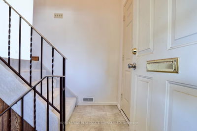 1234 Dunbar Rd, Burlington - Mountainside image-0-3