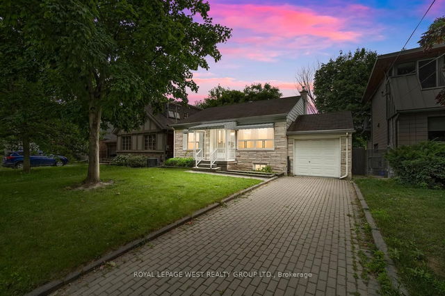 22 Beaucourt Road