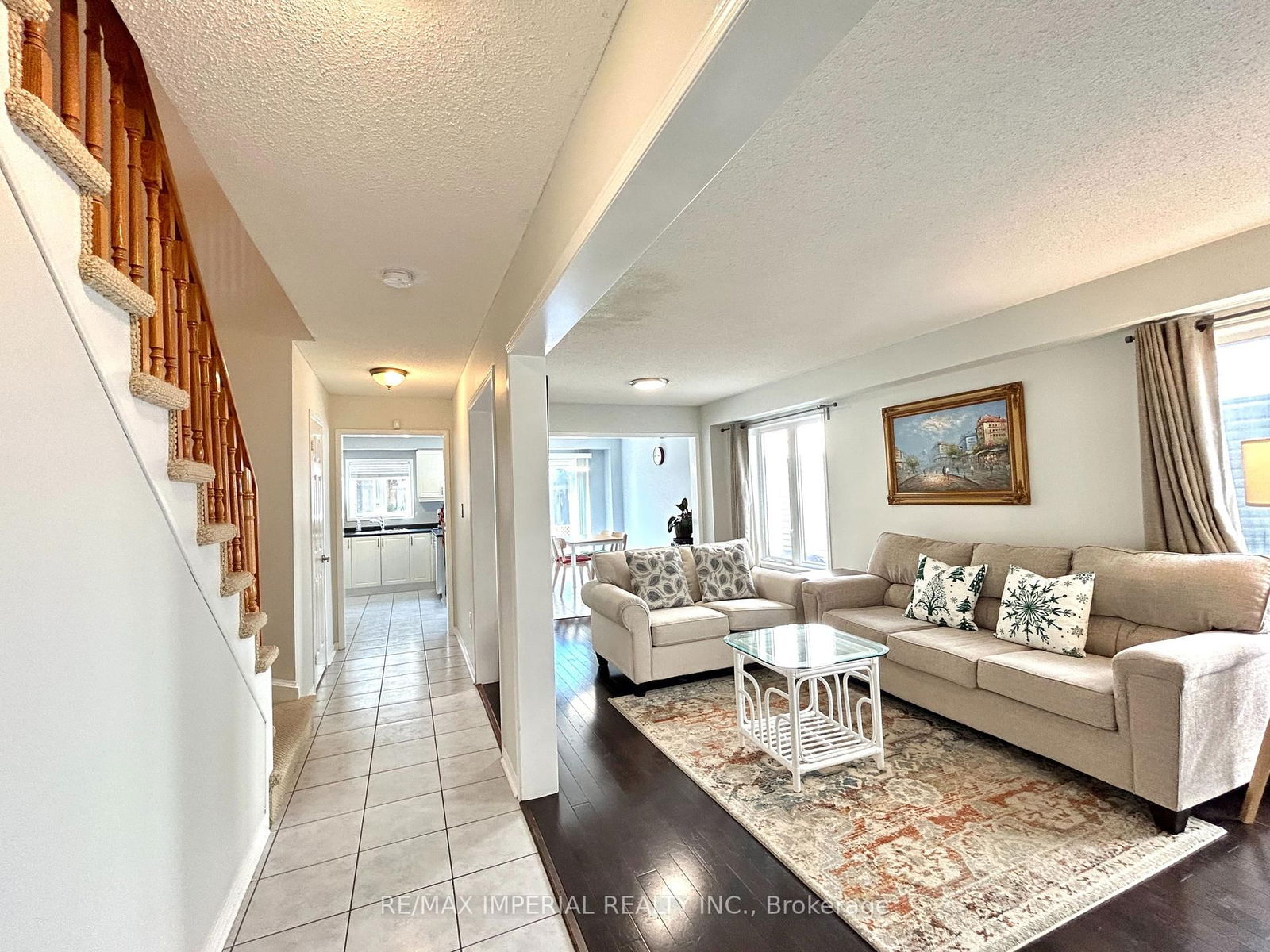 Detached House for lease at 253 Featherstone Road, Milton, Dempsey, L9T 7C3 - MLS: W12109209