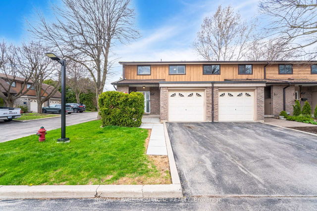 620 Forestwood Crescent