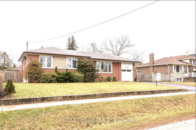 456 Scarsdale Crescent