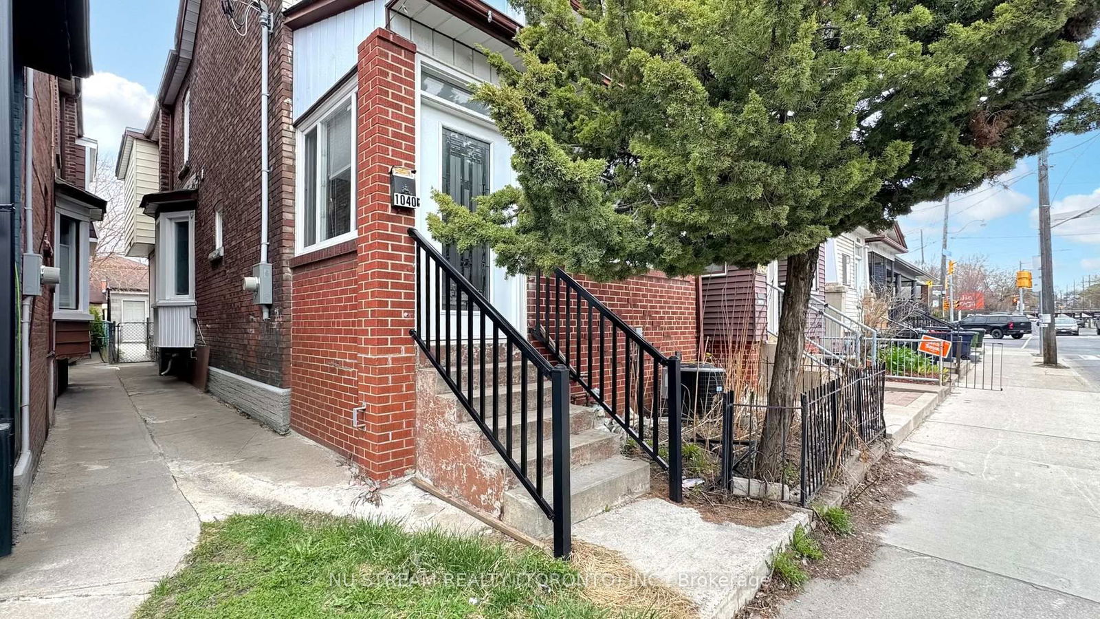 Semi-Detached House for sale at 1040 Ossington Avenue, Toronto, Dovercourt-Wallace Emerson-Junction, M6G 3V6 - MLS: W12109360