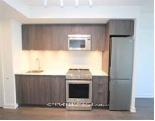 707 - 30 Samuel Wood Way