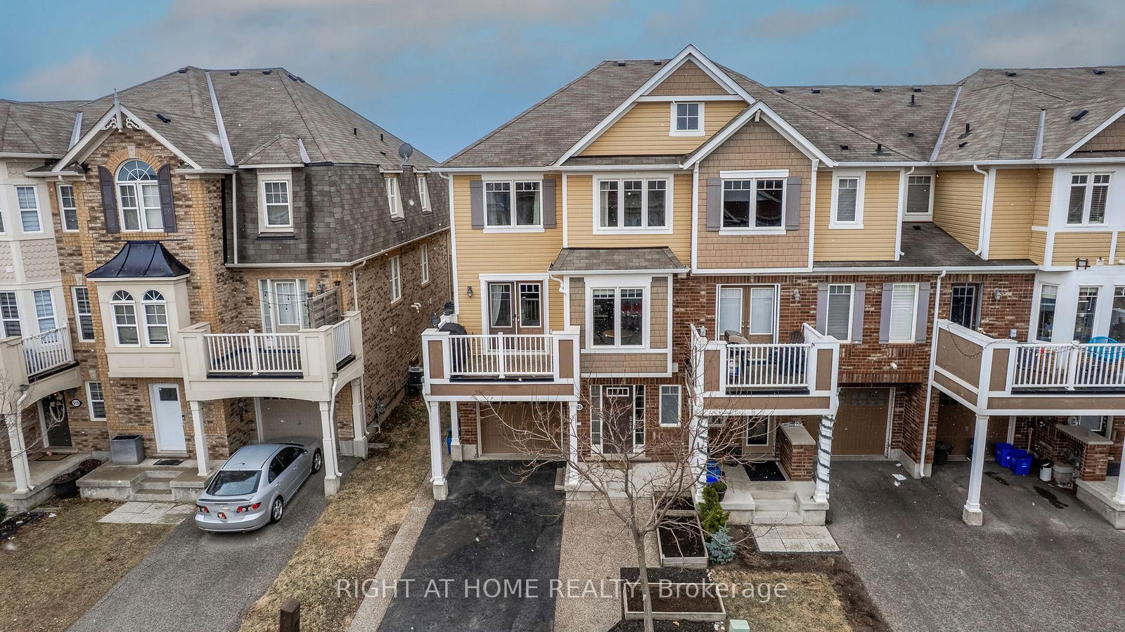 Townhouse for sale at 525 Cavanagh Lane, Milton, WI Willmott, L9T 8G4 - MLS: W12109493
