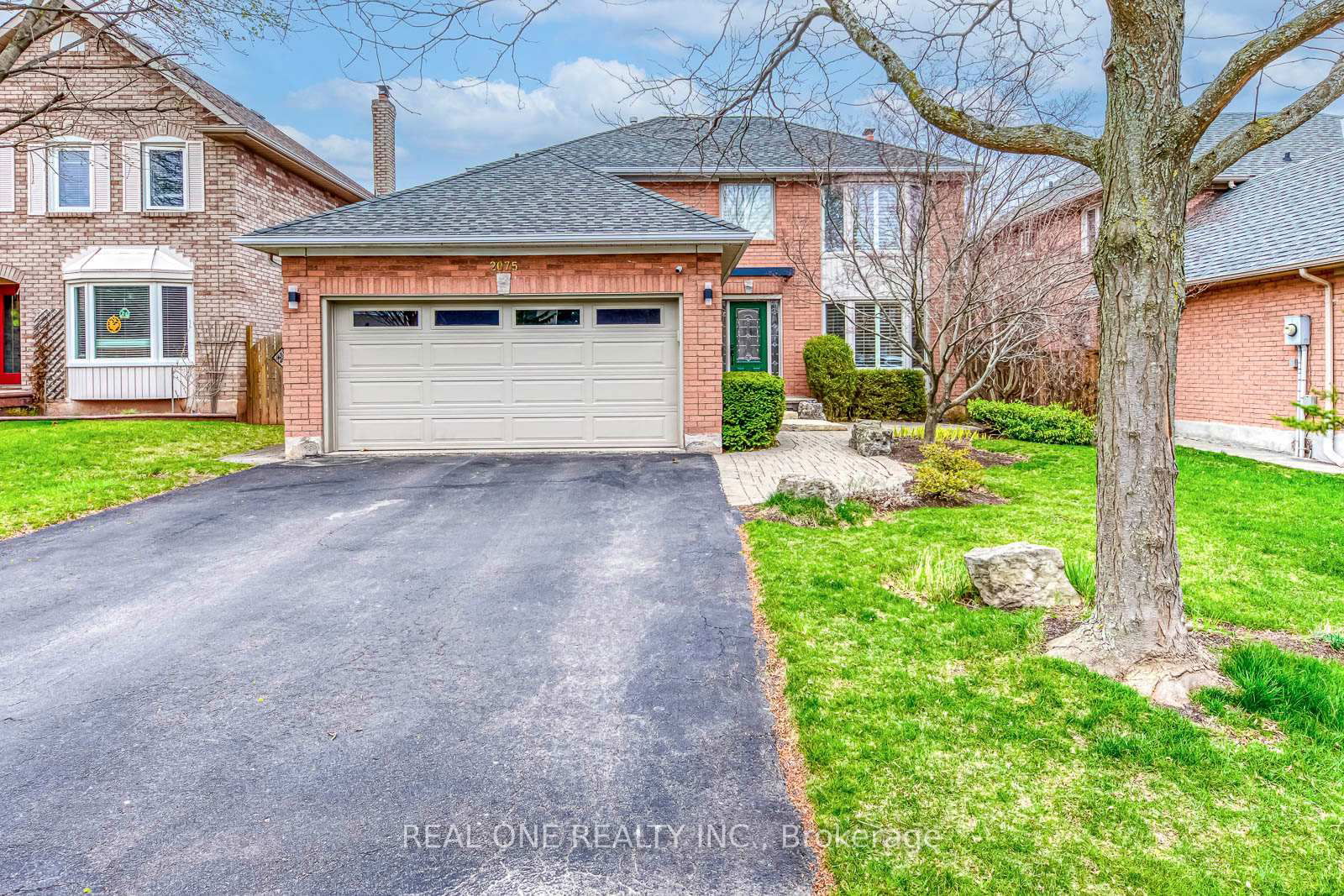 Detached House for sale at 2075 Banbury Crescent, Oakville, RO River Oaks, L6H 5P8 - MLS: W12109509