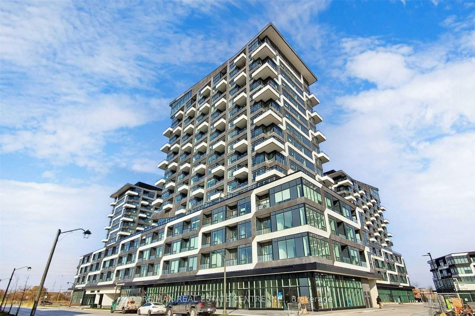 Condo for lease at 710-2481 Taunton Road, Oakville, RO River Oaks, L6H 3R7 - MLS: W12109529
