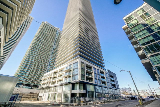 4004 - 70 Annie Craig Drive