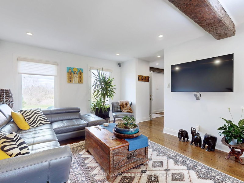 190 Main St S, Halton Hills, L7G 3E9 | Image 3