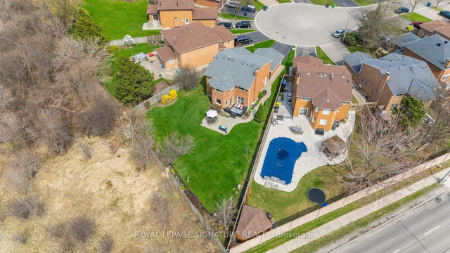 1378 Sweetbirch Court