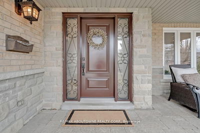 393 CLAREMONT Cres, Oakville - Ford image-0-2