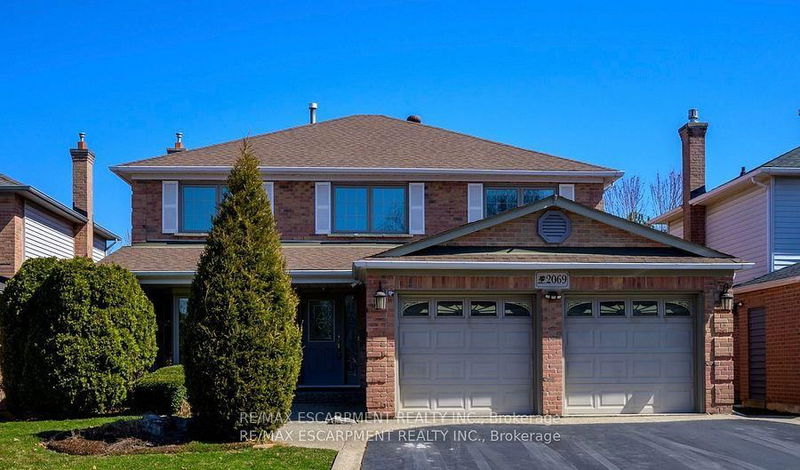 2069 Gordie Tapp Cres, Burlington - Rose image-0-0