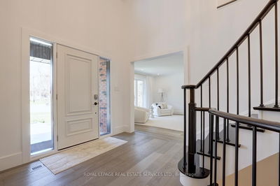 84 Sybella St, Oakville - Southwest image-0-3