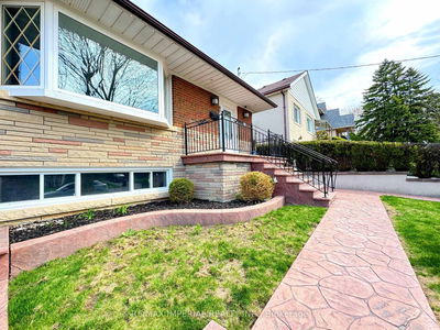 34 Doddington Dr, Toronto - Stonegate-Queensway image-0-2