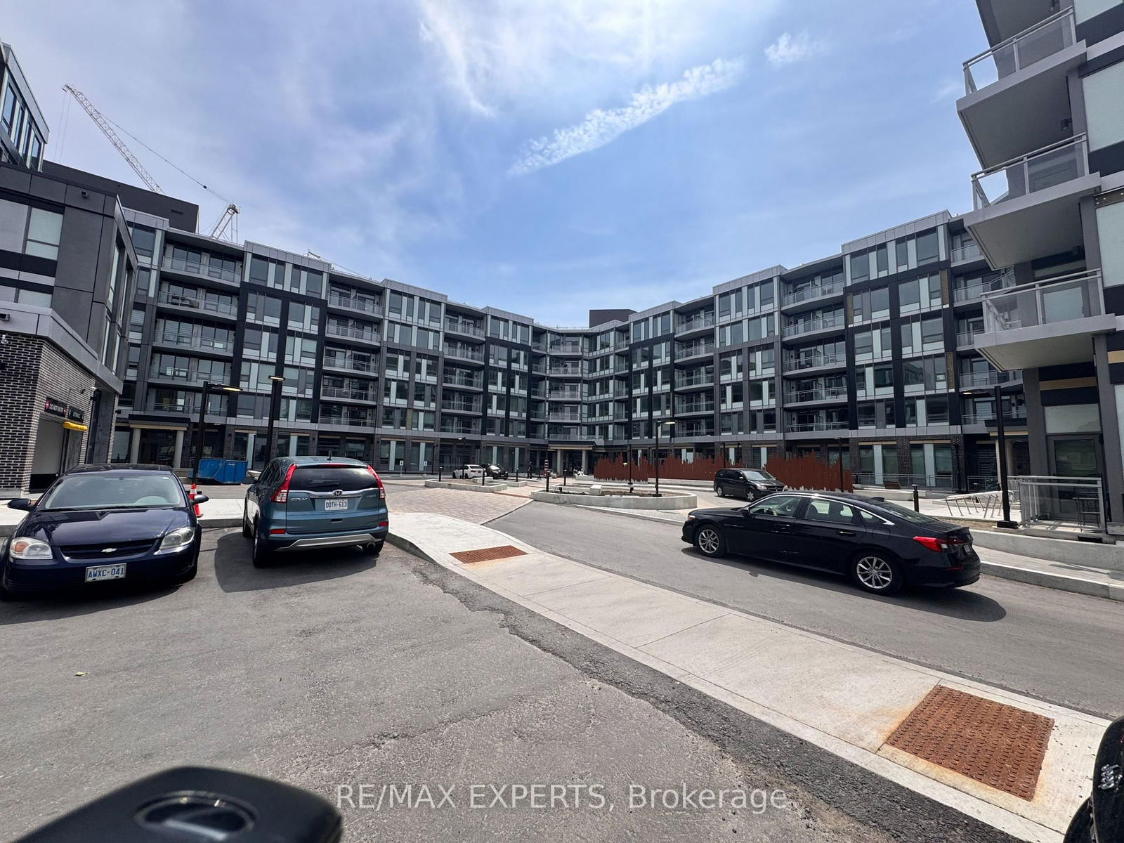 Condo for lease at 448-2501 Saw Whet Boulevard, Oakville, Glen Abbey, L6M 5N2 - MLS: W12110023